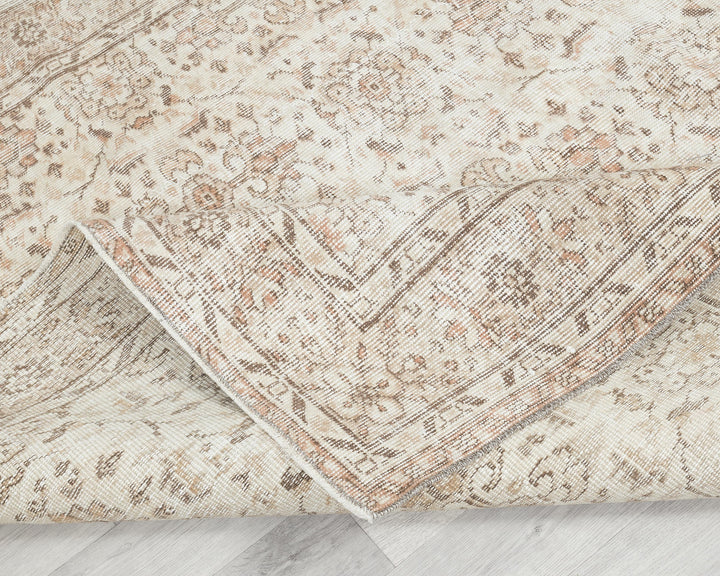 Neutral Oushak Rug 6' 2" x 8' 10" | No. VR91354