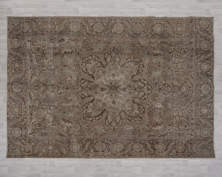 Brown Oushak Rug 9' 6" x 12' 8" | No. VR68813