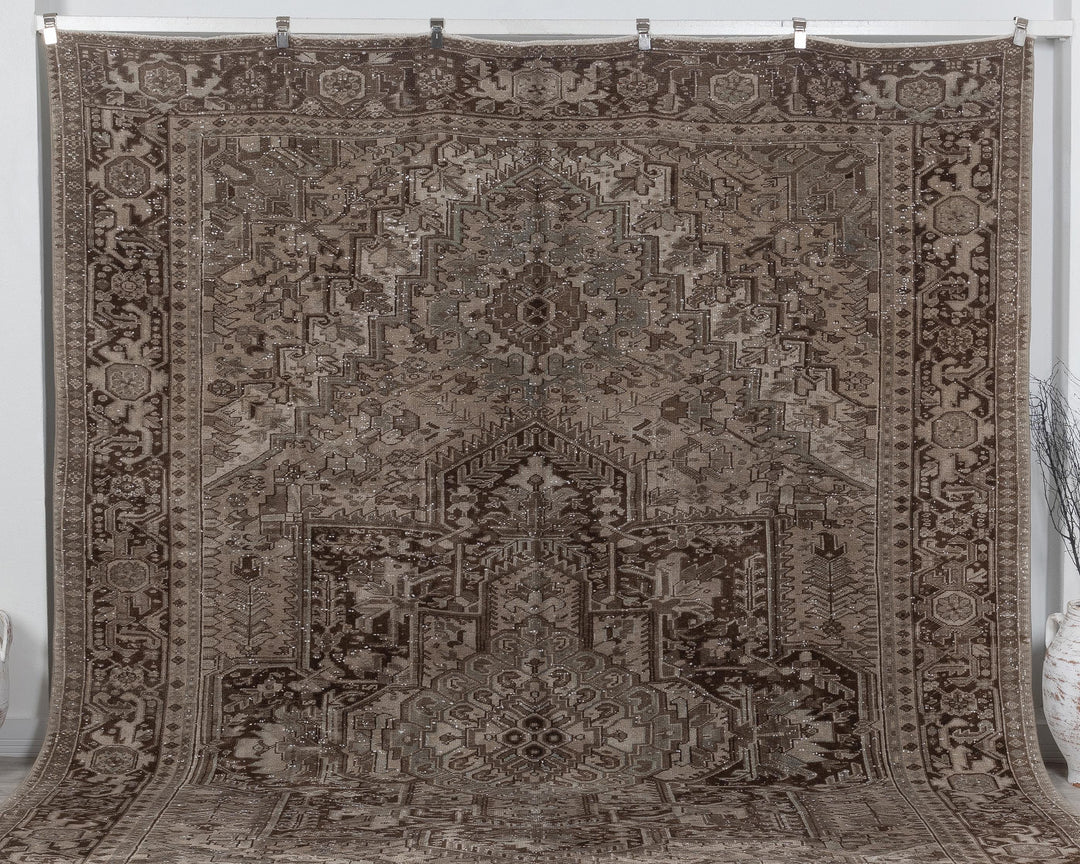 Neutral Oushak Rug 9' 8" x 12' 4" | No. VR56787