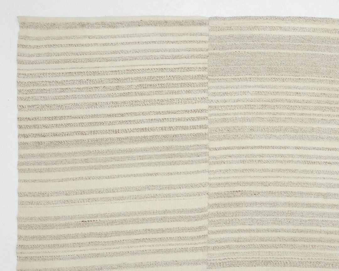 Beige Kilim Rug 9' 6" x 12' 10" | No. VR36721