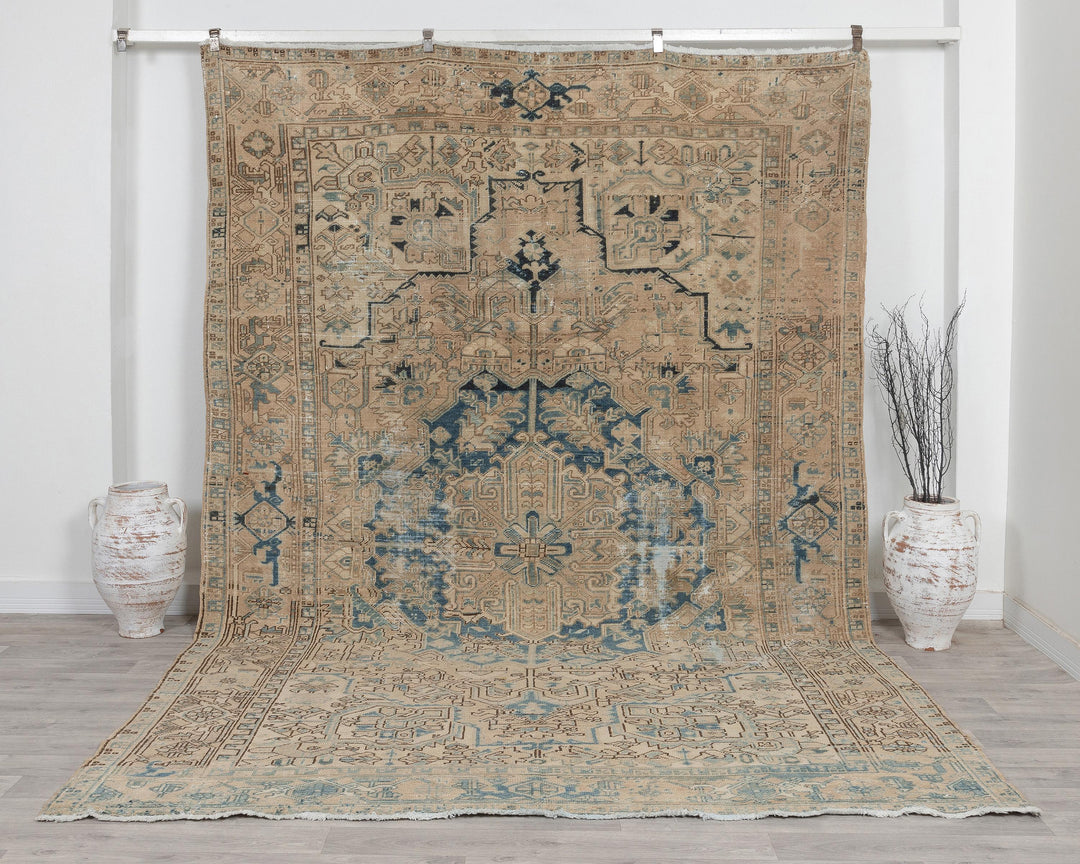 Faded Oushak Rug 7' 8" x 10' 11" | No. VR94672