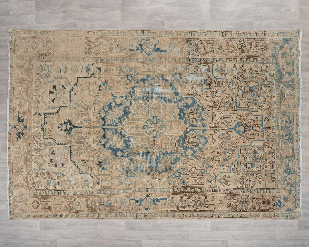 Faded Oushak Rug 7' 8" x 10' 11" | No. VR94672