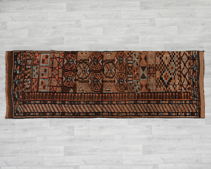 Runner Rug 3' 1" x 8' 6" | No. VR61138