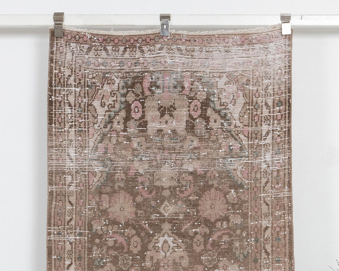 Runner Rug 3' 2" x 9' 9" | No. VR37035