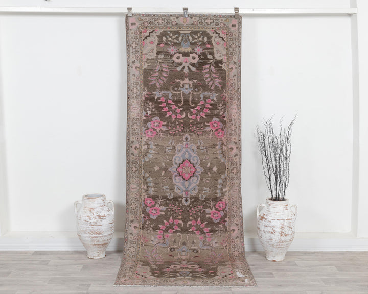 Runner Rug 3' 3" x 8' 10" | No. VR29312