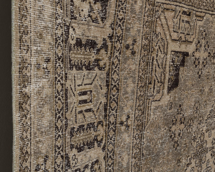 Faded Oushak Rug 4' x 13' 4" | No. VR73526