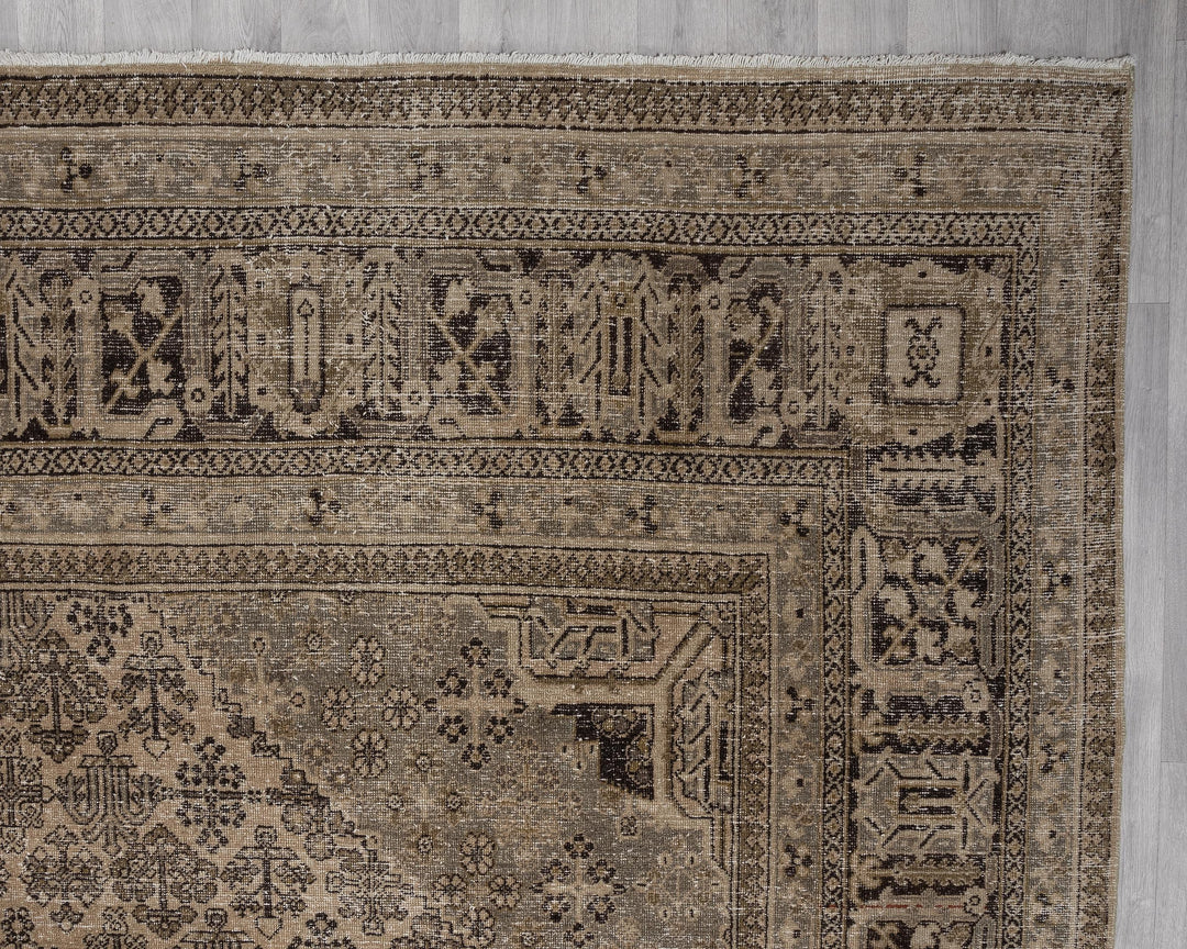 Faded Oushak Rug 4' x 13' 4" | No. VR73526