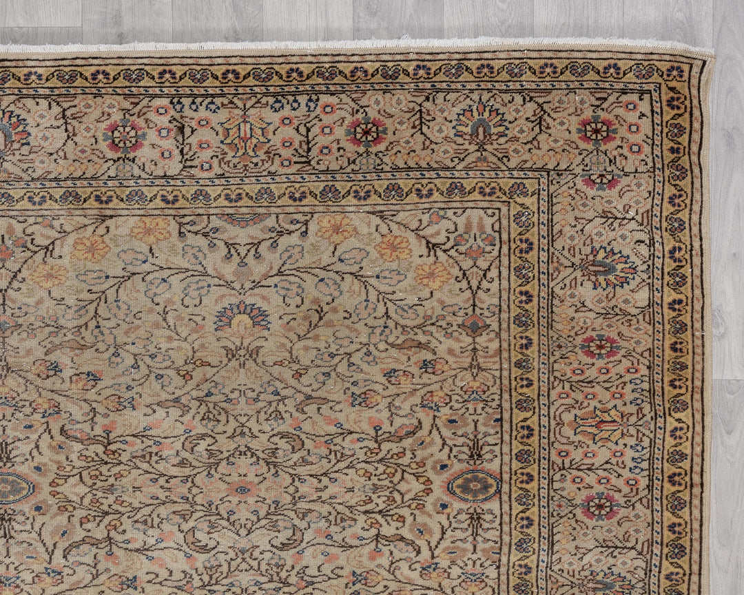 Faded Oushak Rug 6' 7" x 9' 9" | No. VR63262