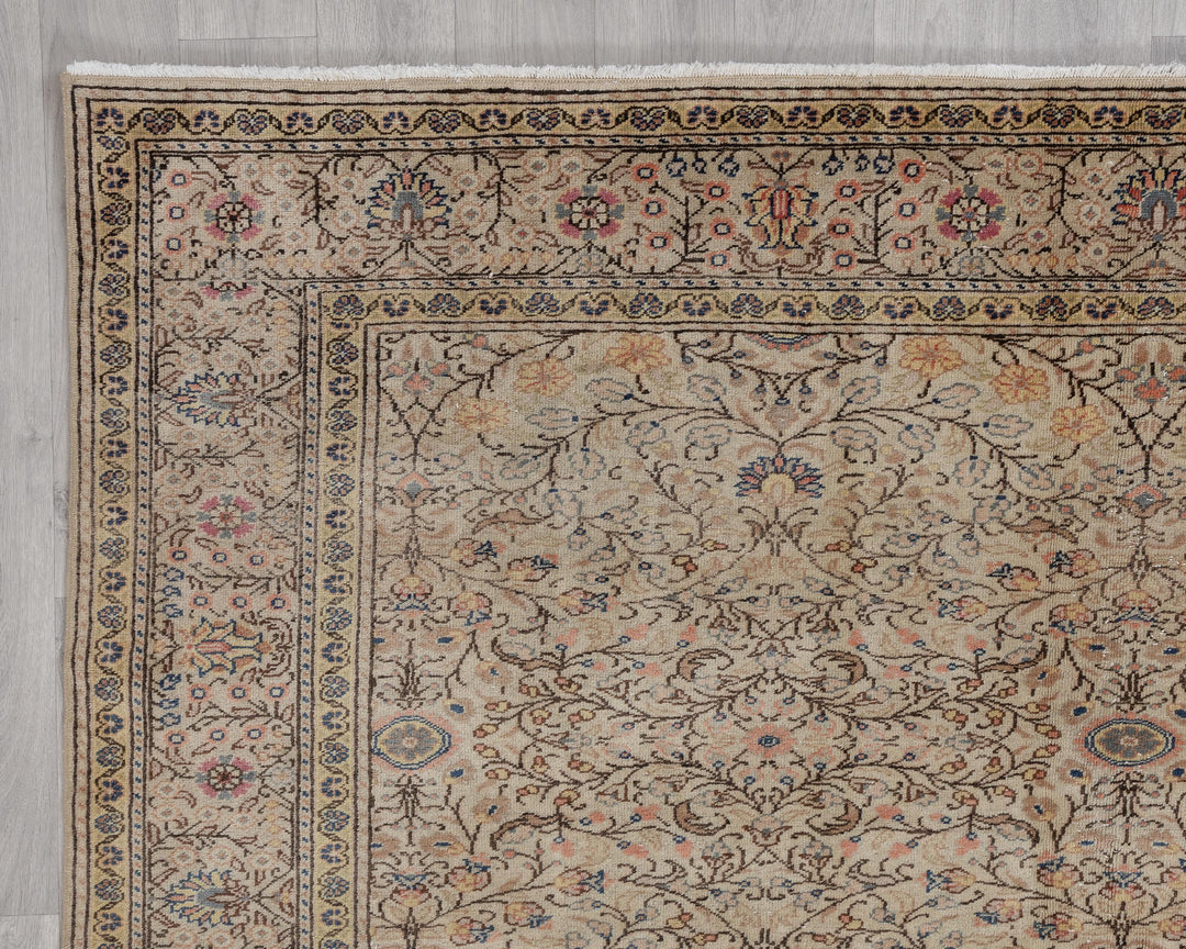 Faded Oushak Rug 6' 7" x 9' 9" | No. VR63262