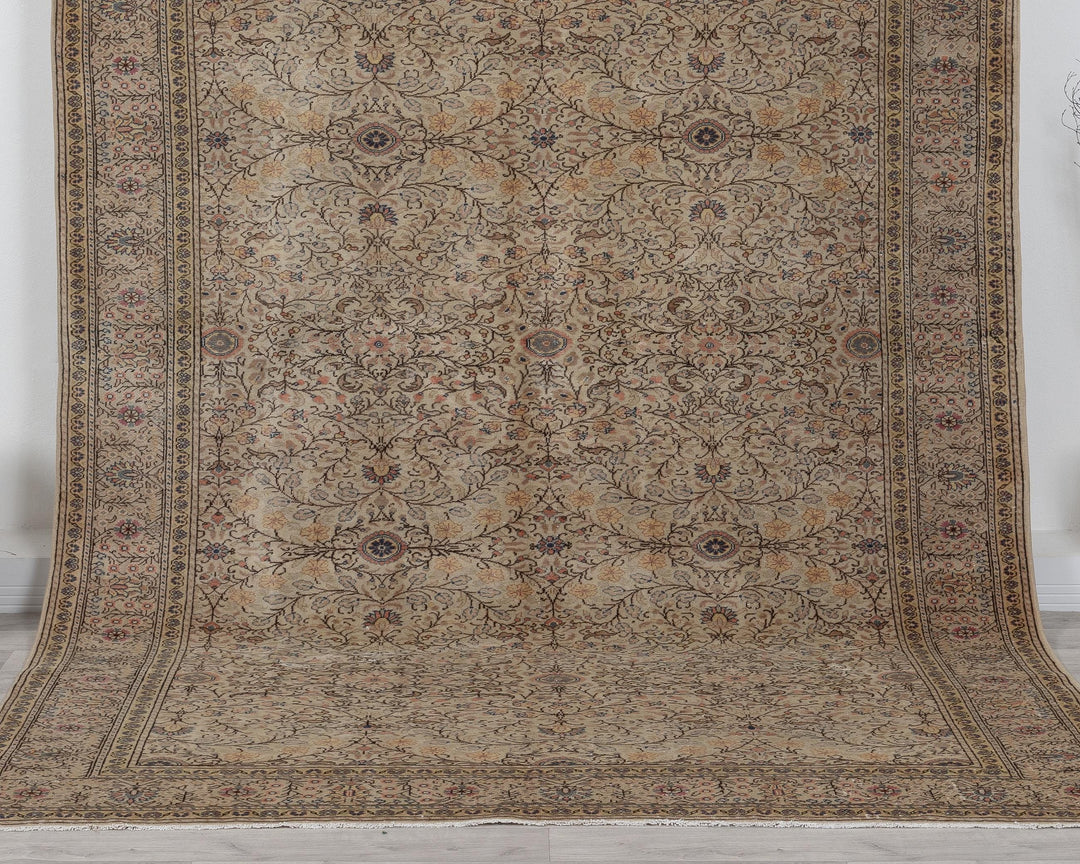 Faded Oushak Rug 6' 7" x 9' 9" | No. VR63262