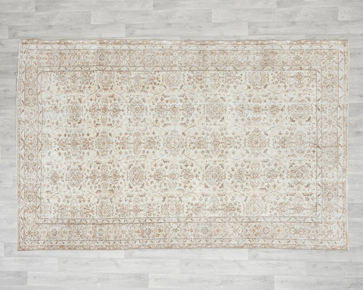 Neutral Oushak Rug 6' 2" x 8' 10" | No. VR91354
