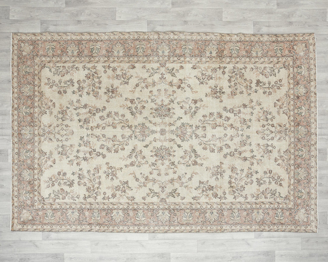 Neutral Oushak Rug 6' 4" x 9' 5" | No. VR19875