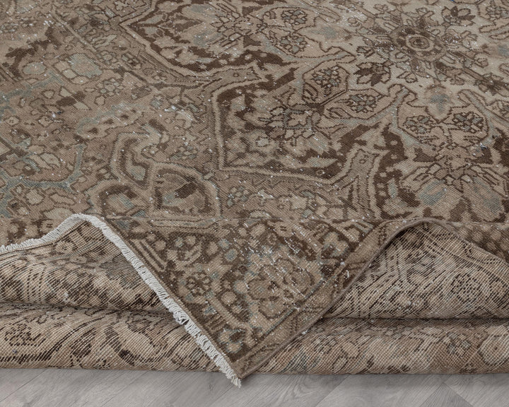 Brown Oushak Rug 9' 6" x 12' 8" | No. VR68813