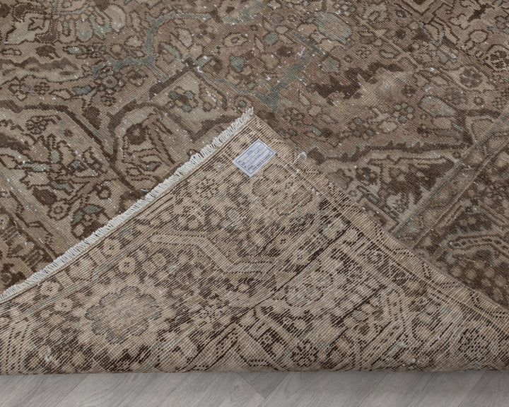 Brown Oushak Rug 9' 6" x 12' 8" | No. VR68813