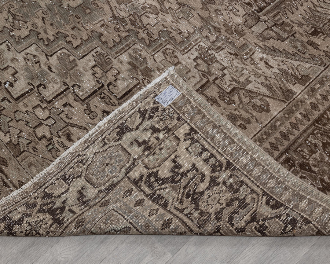 Neutral Oushak Rug 9' 8" x 12' 4" | No. VR56787
