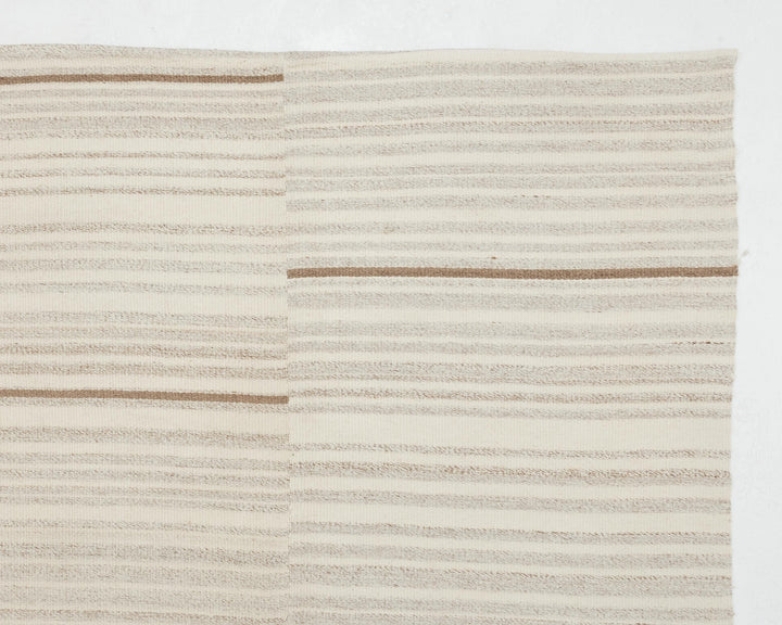Beige Kilim Rug 9' 6" x 12' 10" | No. VR73972