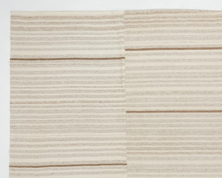Beige Kilim Rug 9' 6" x 12' 10" | No. VR73972