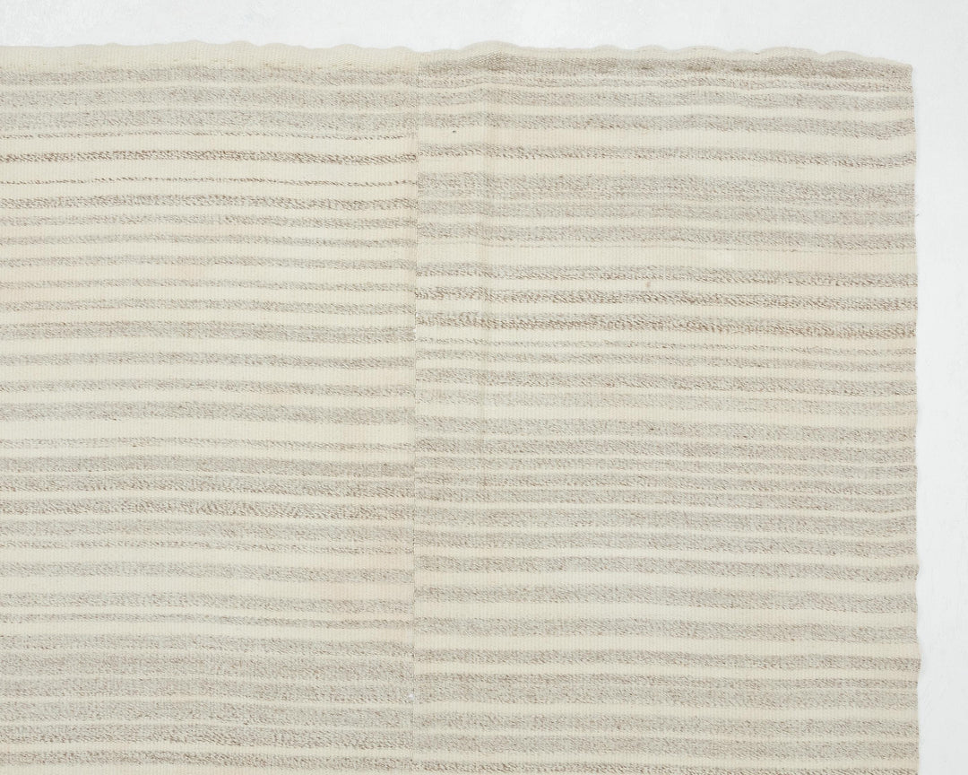 Beige Kilim Rug 9' 6" x 12' 10" | No. VR36721