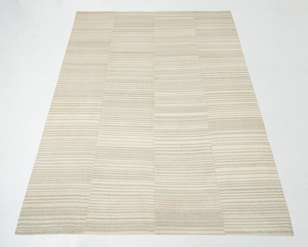 Beige Kilim Rug 9' 6" x 12' 10" | No. VR36721