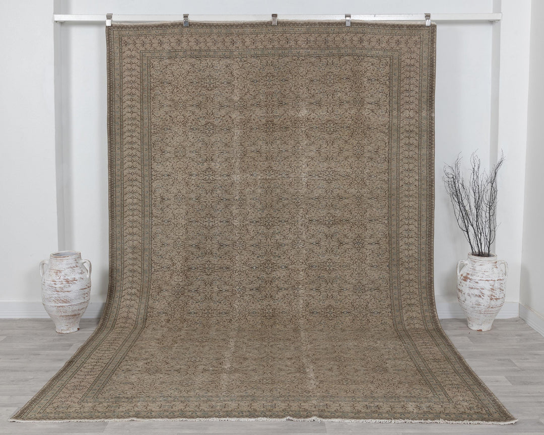 Faded Oushak Rug 8' x 11' | No. VR12968