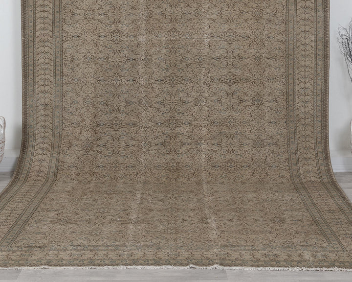Faded Oushak Rug 8' x 11' | No. VR12968