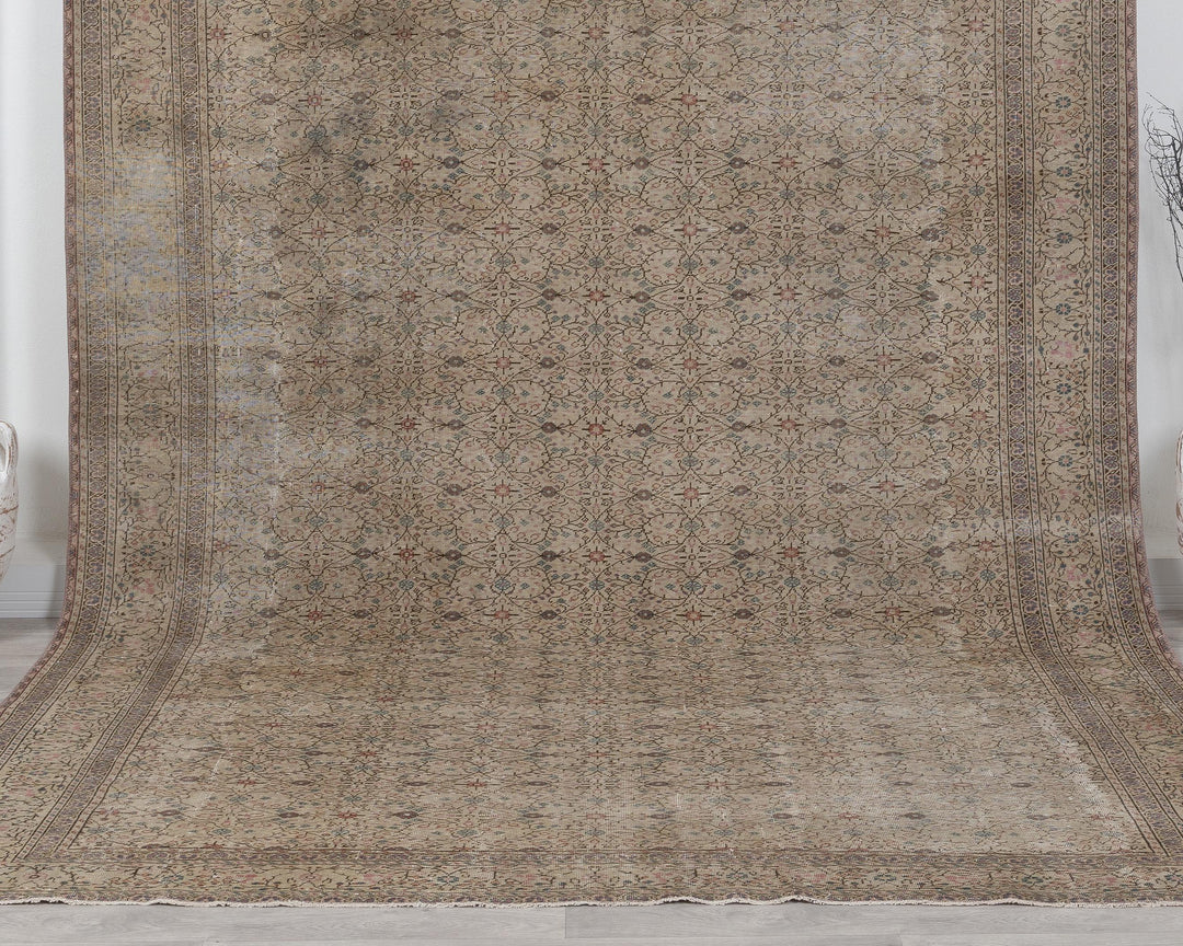 Faded Oushak Rug 7' 5" x 10' 8" | No. VR95363