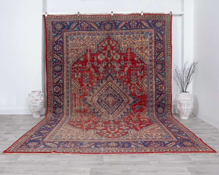 Red Oushak Rug 8' 7" x 11' 2" | No. VR92631