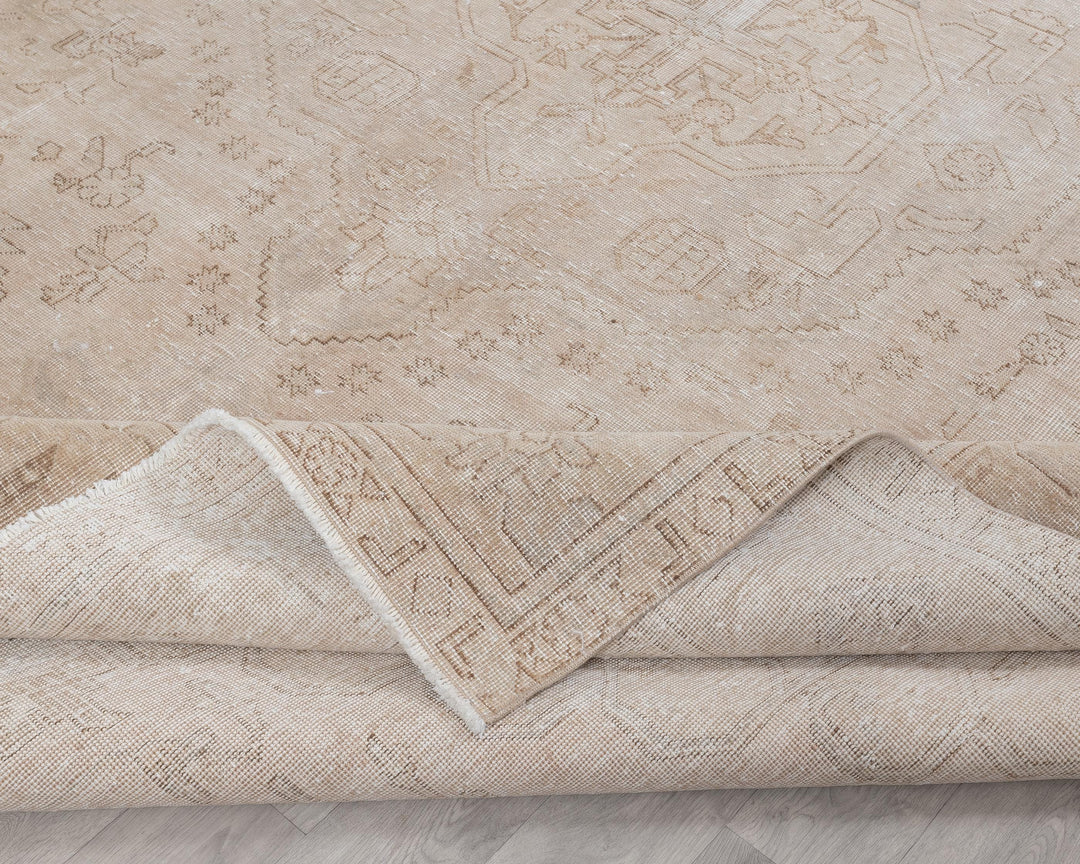 Beige Oushak Rug 9' 6" x 12' | No. VR78449