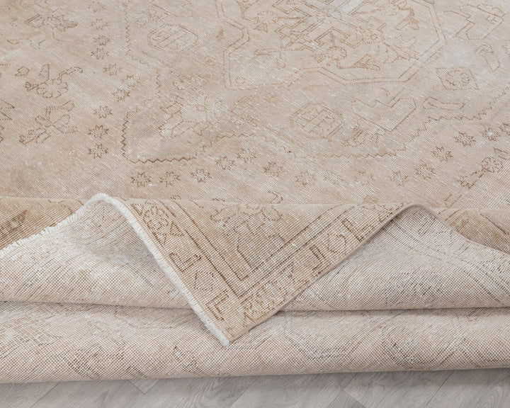 Beige Oushak Rug 9' 6" x 12' | No. VR78449