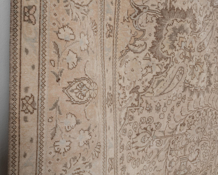 Beige Oushak Rug 9' 4" x 12' 8" | No. VR66343