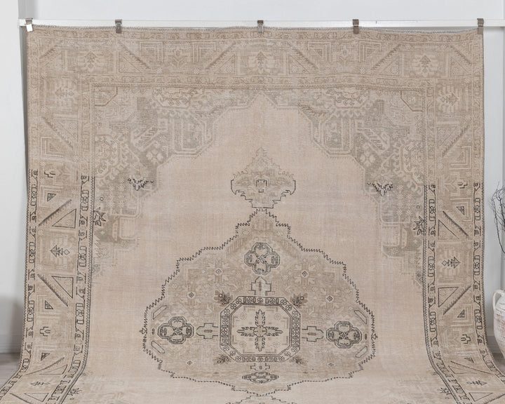 Beige Oushak Rug 9' 7" x 12' | No. VR28334