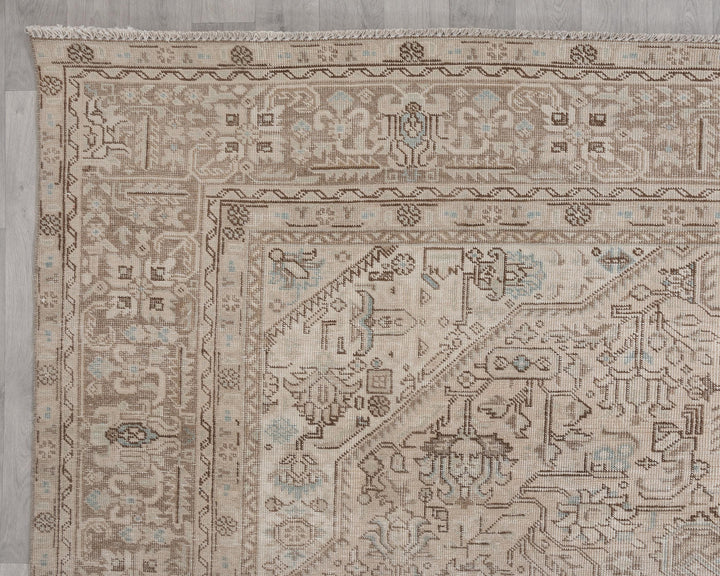 Beige Oushak Rug 9' 4" x 12' 4" | No. VR82341