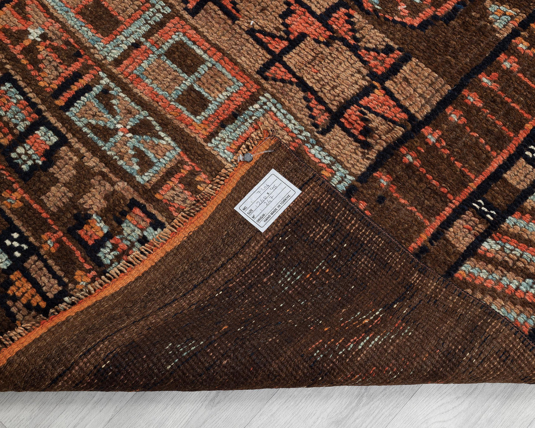 Runner Rug 3' 1" x 8' 6" | No. VR61138