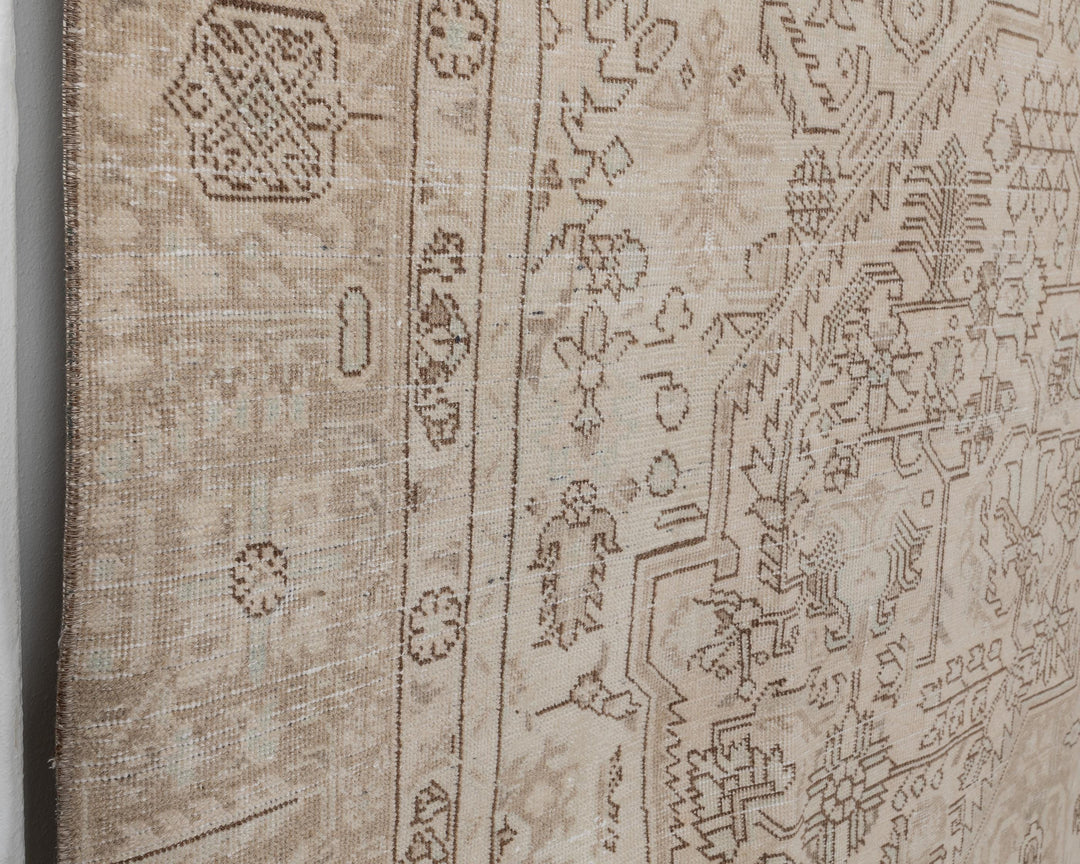 Beige Oushak Rug 8' 8" x 11' 6" | No. VR52081