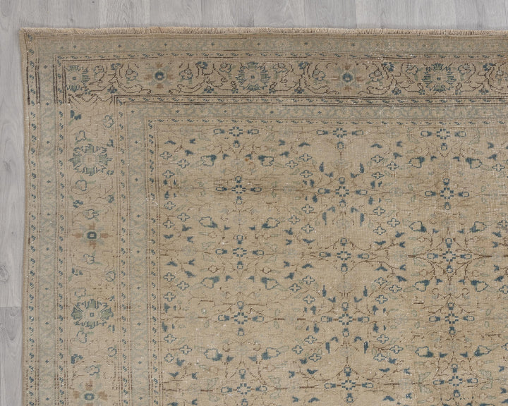 Neutral Oushak Rug 6' 7" x 9' 6" | No. VR68789