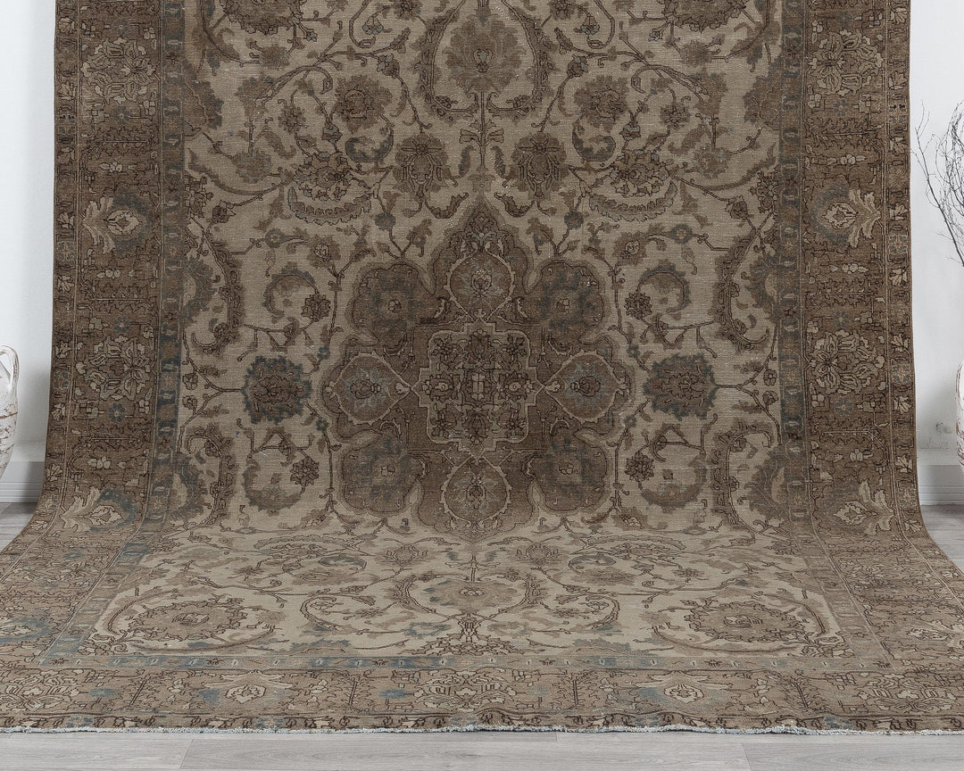 Oushak Rug 8' 1" x 11' 2" | No. VR37235