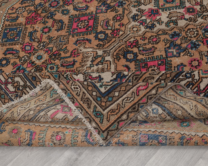 Faded Oushak Rug 6' 11" x 9' 4" | No. VR87294