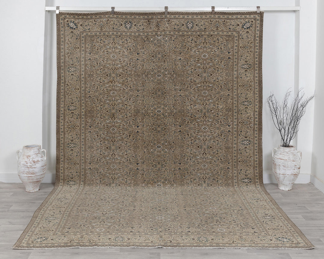 Faded Oushak Rug 8' 1" x 11' 8" | No. VR94244