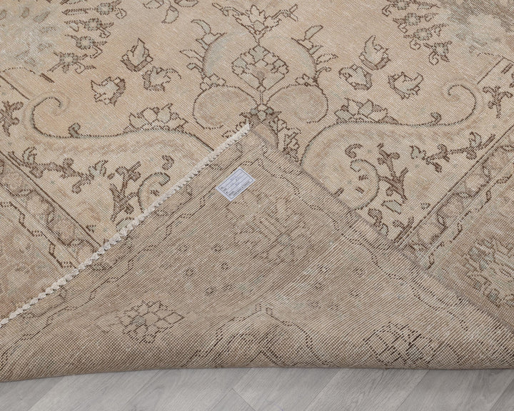 Beige Oushak Rug 9' 6" x 12' 6" | No. VR46551