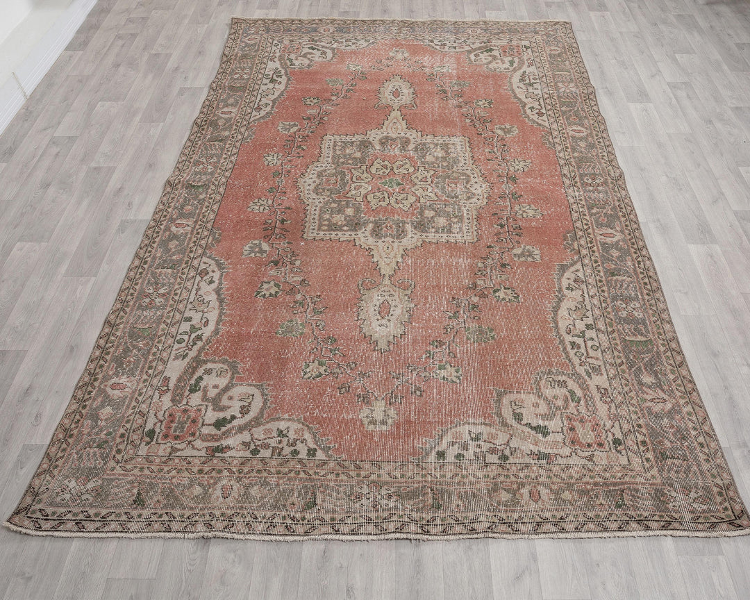 Oushak Rug 9' 8" x 6' 5" | No. VR82322