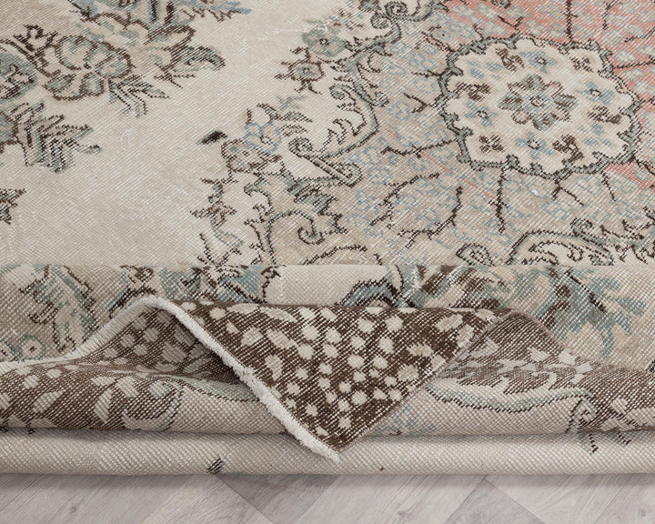 Beige Oushak Rug 5' 11" x 9' 5" | No. VR58669