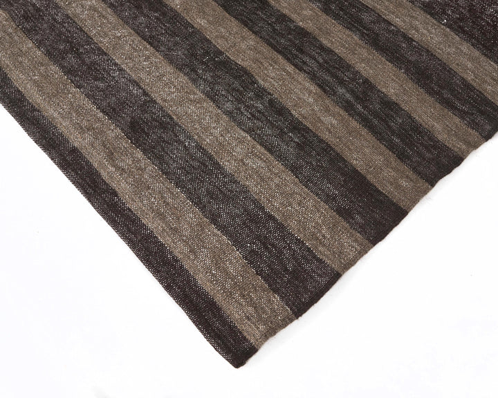 Brown Kilim Rug 5' 8" x 9' 2" | No. VR15498