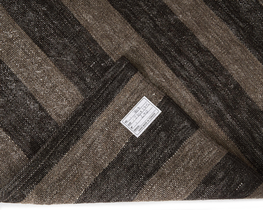 Brown Kilim Rug 5' 8" x 9' 2" | No. VR15498
