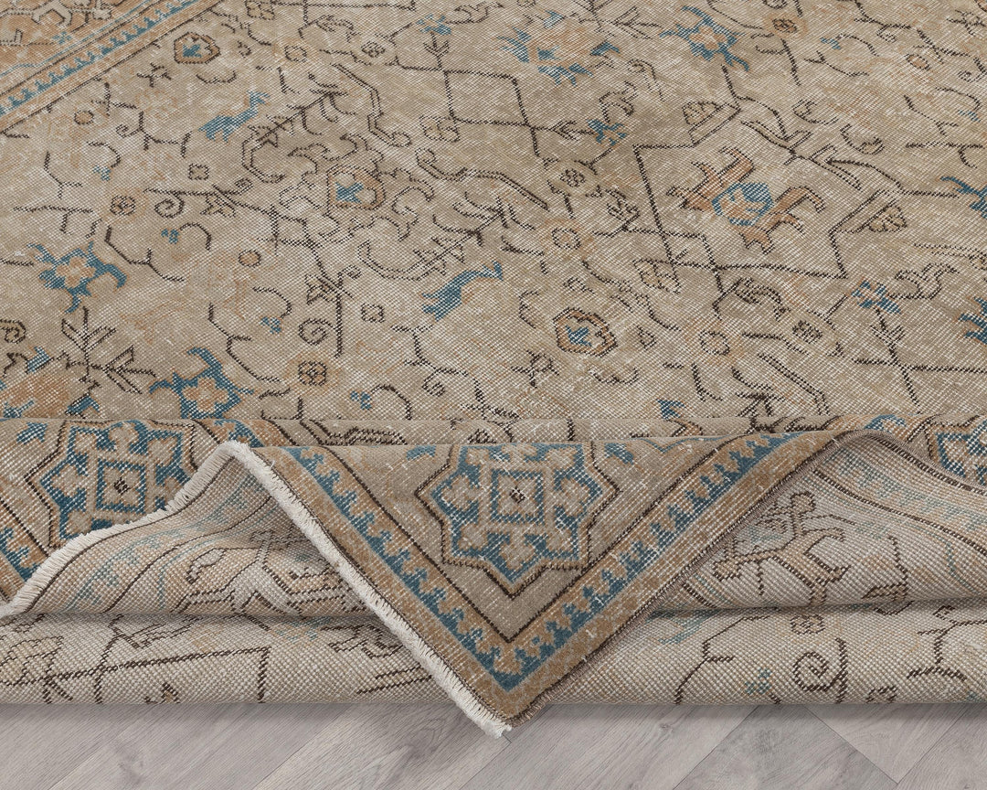 Beige Oushak Rug 6' 11" x 10' 1" | No. VR80530