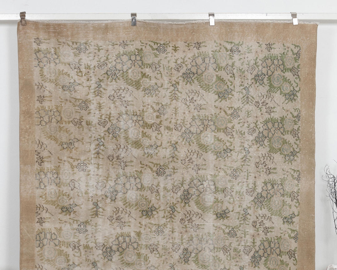 Beige Oushak Rug 6' 11" x 10' 5" | No. VR17452