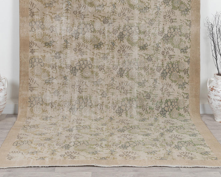 Beige Oushak Rug 6' 11" x 10' 5" | No. VR17452