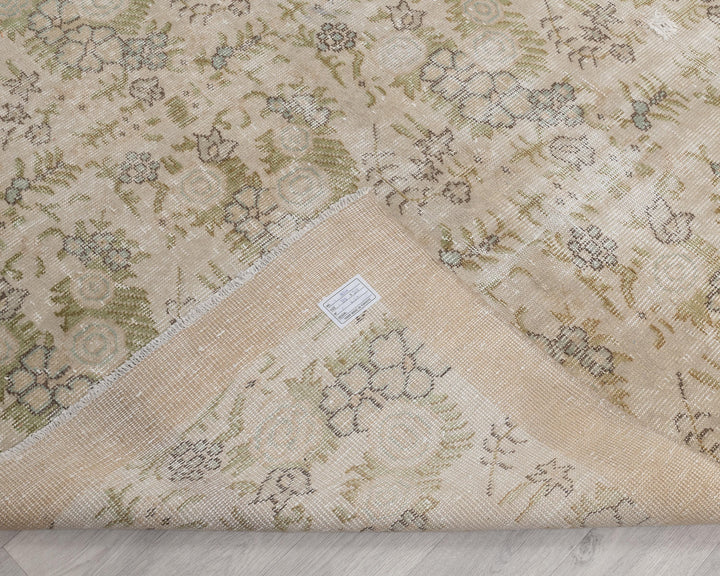 Beige Oushak Rug 6' 11" x 10' 5" | No. VR17452