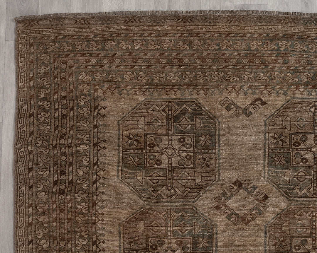 Brown Oushak Rug 7' 7" x 10' | No. VR20579