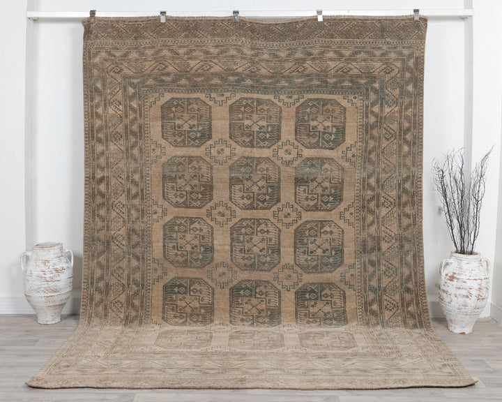 Faded Oushak Rug 7' 8" x 9' 10" | No. VR87590