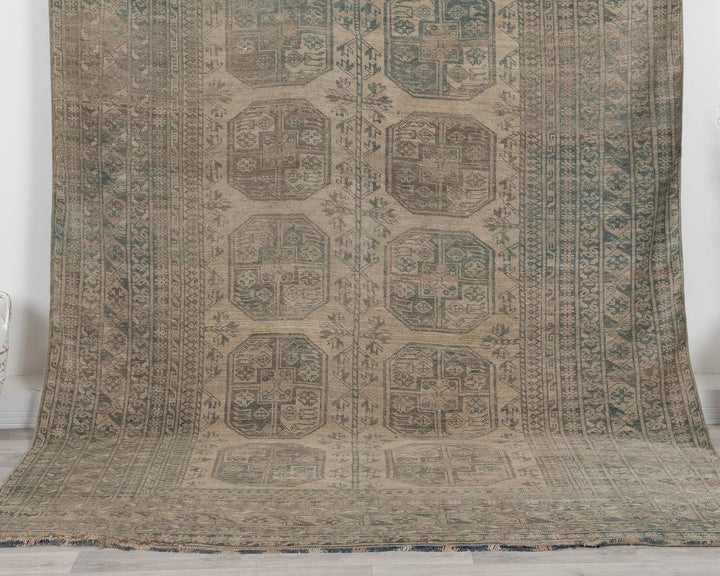 Faded Oushak Rug 7' 1" x 9' 6" | No. VR92960